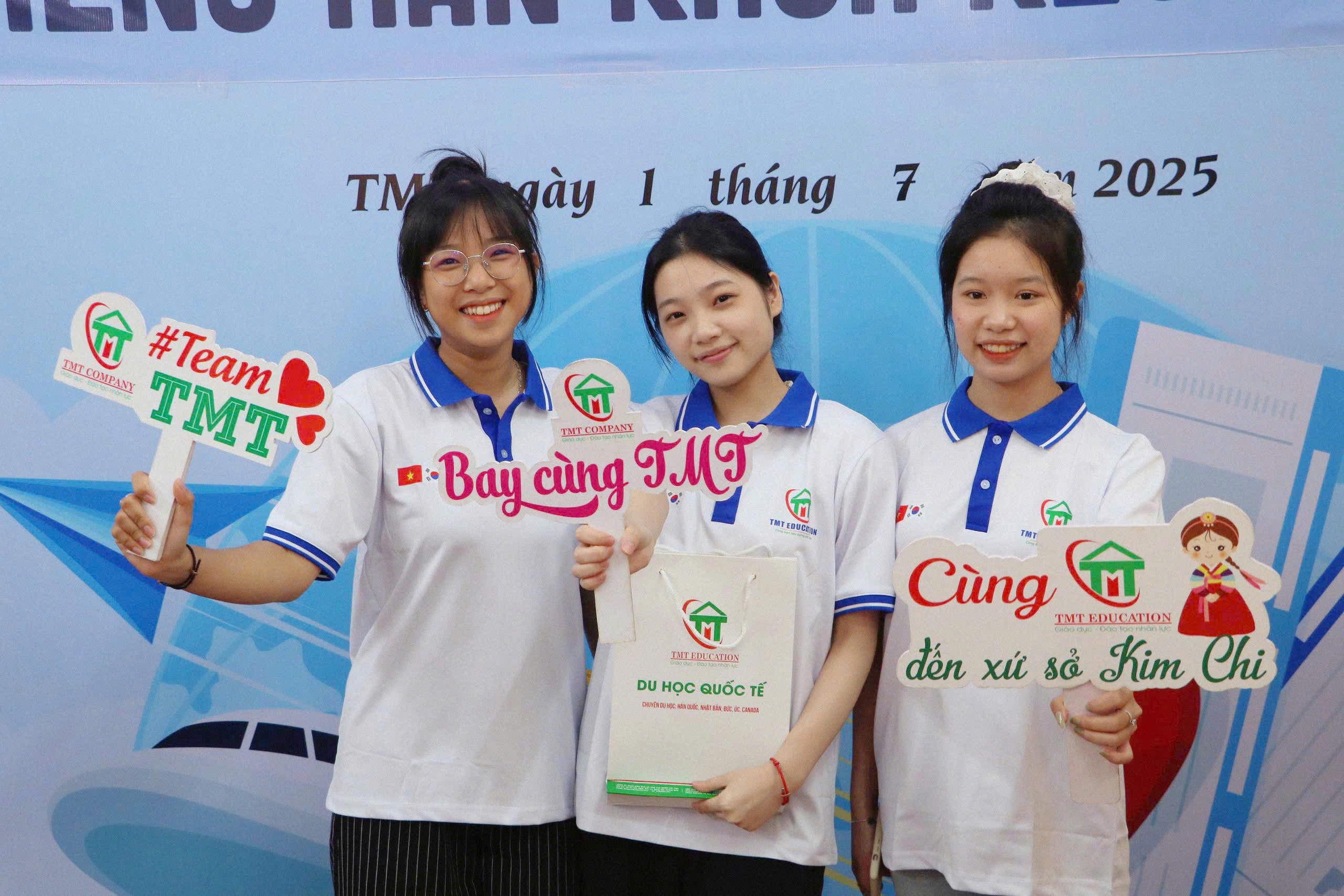 z7437082921702 f7080322a53ebe97cd72c621b82fd222